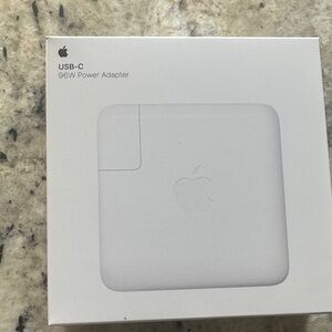 Apple 96W USB-C Power Adapter in White